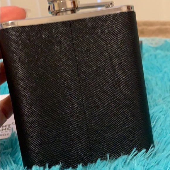 NIB MontBlanc flask - Picture 5 of 9